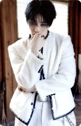 I.N · HOP