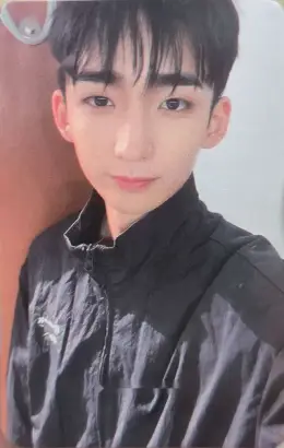 Hyunwoo · Intro: Flight and a new Beginning
