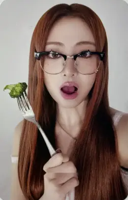 Huh Yunjin · SPAGHETTI