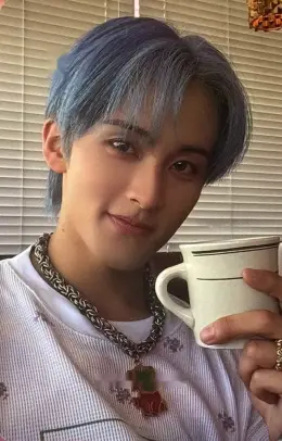 Mark · Ay-yo