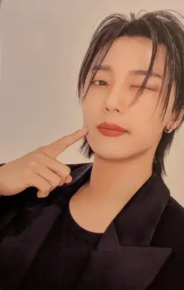 Minhyuk · X