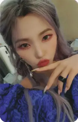 Soyeon · I Burn