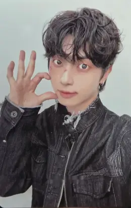 Kanghyun · The Quiver