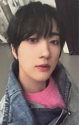 Jongwoo · Moment