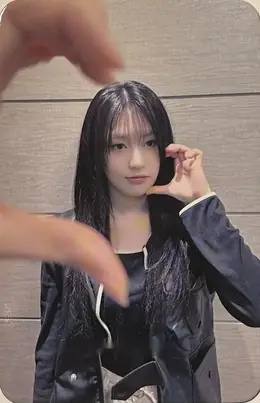 Heeyeon · LATE O’ CLOCK