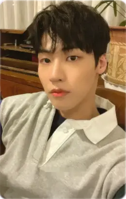 Seunghyub · Man on the Moon