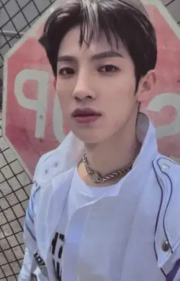 Siwoo · K2Y I: CONFIDENCE [Thumbs Up]