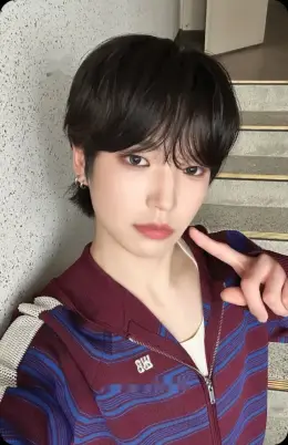 Lee JaeYoung · yesweare