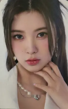 Dayeon · FLY-UP