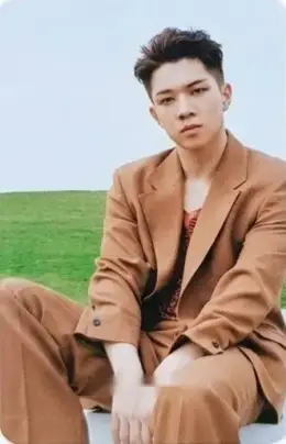 Hweseung · Man on the Moon