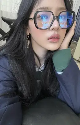 Minji · How Sweet