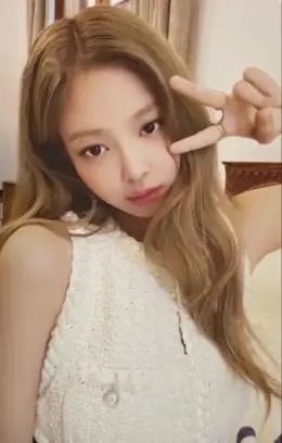 Jennie · BORN PINK