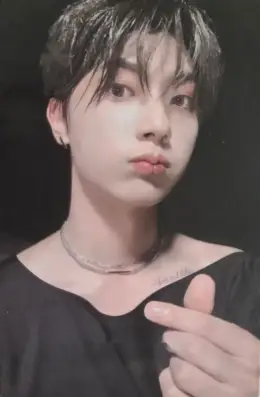 Kanghyun · Gravity