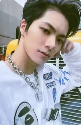 Youngbin · K2Y I: CONFIDENCE [Thumbs Up]