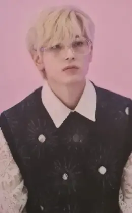 Jonggil · The white album