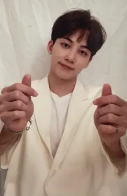 Jeonghan · 24H