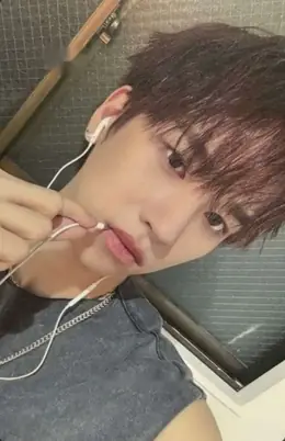 Hanjun · Maze Runner -Way Out-