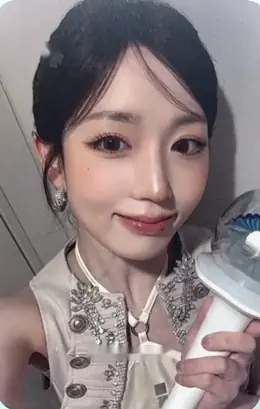 Haewon · 2nd Official Lightstick