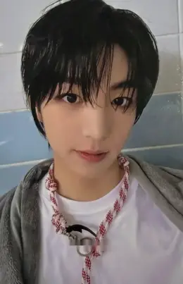 Junhyuk · I did it.