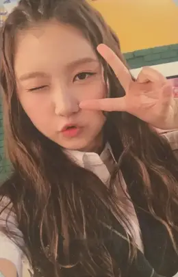 Sungyeon · Hi! PRISTIN