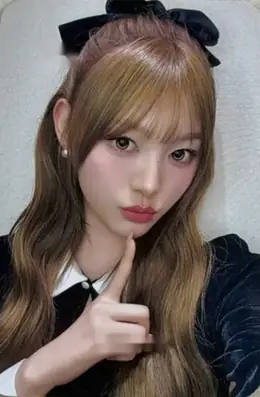 Minami · lip bomb