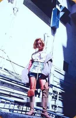Wheein · BLUE;S