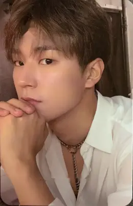 Seoham · KNK S/S COLLECTION