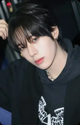 Choi TaeIn · yesweare