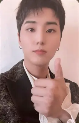 Young K · The Book of Us : The Demon
