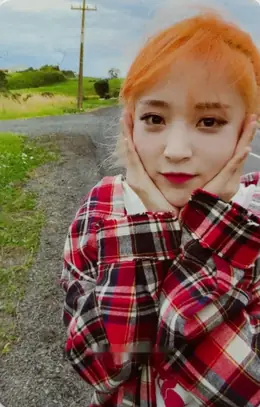 Moonbyul · Yellow Flower