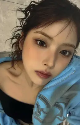 Jiwoo · Blue Valentine
