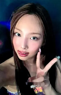 Nayeon · Na