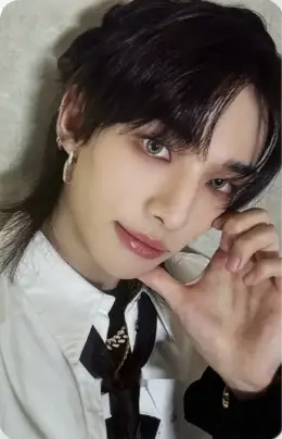 Hyunjin · HOP