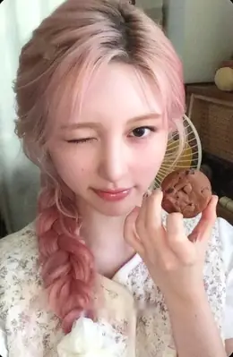 Gaeul · LUCID DREAM