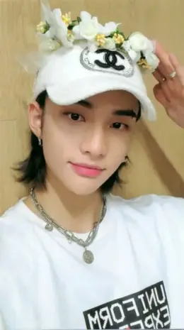 Hyunjin · Scars / Thunderous (Japanese ver.)