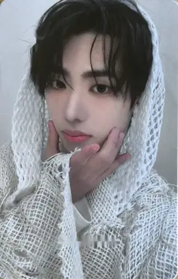 Kang Minseo · UNDENIABLE