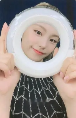 Yeji · Light Ring Ver 1