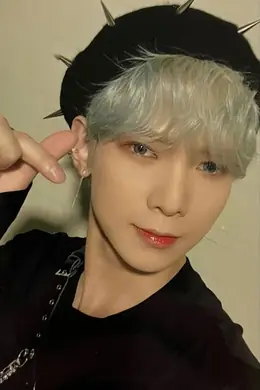 Yeosang · THE WORLD EP.1 : MOVEMENT