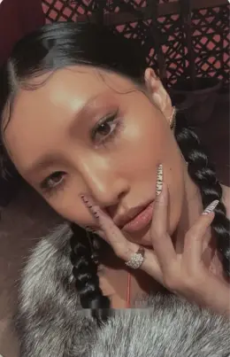 Hwasa · TRAVEL