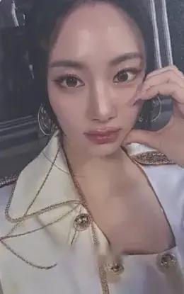Nahyun · Revival