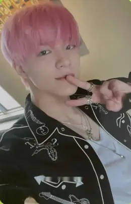 Jeno · Glitch Mode