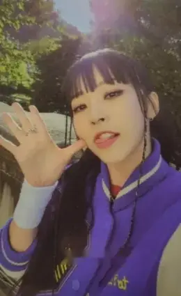 Moonbyul · MIC ON
