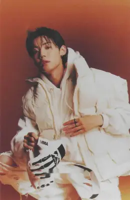 Chan · Champagne Poppin'
