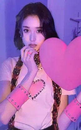J · YOUNG-LUV.COM
