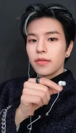 Seungmin · THE SOUND