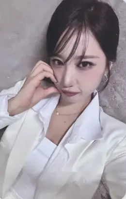 Hayun · Steal Heart