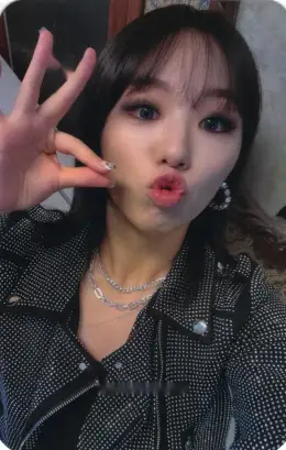 Wonchae · Queenz Table