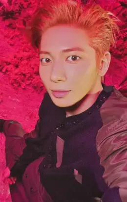 Taehyun · 7TH YEAR: A Moment of Stillness in the Thorns