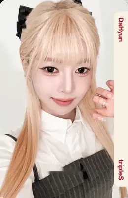 Dahyun · 2026 Season's Greetings: tripleShot of Love