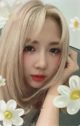 Yoohyeon · Summer Holiday